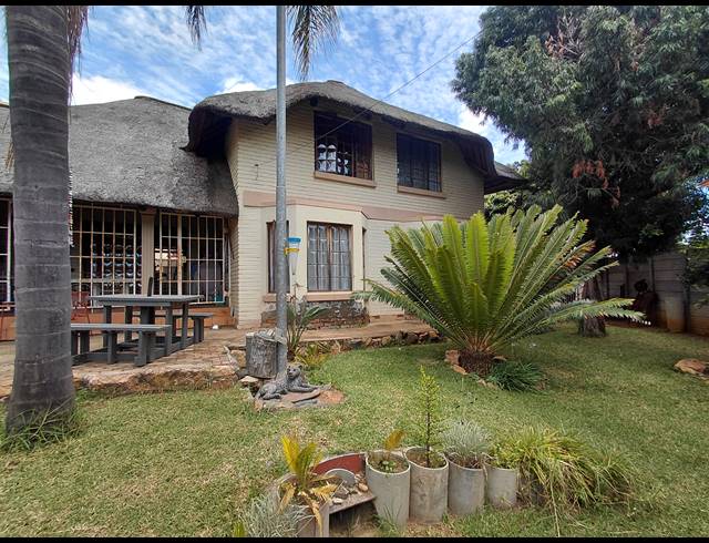 3 BEDROOM FREESTANDING FOR SALE IN BENDOR
